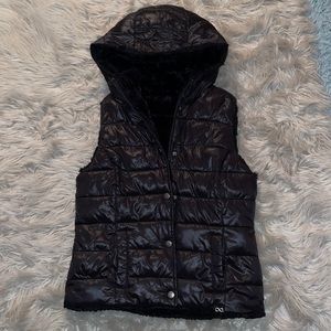 😍Be Boundless Faux Fur Reversible Vest!